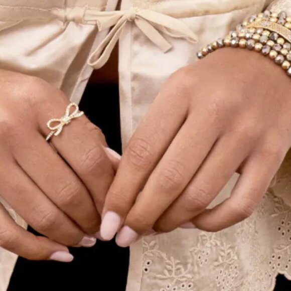 Cutesy Bow Ring - SIZE 7 - Picture 2 of 2